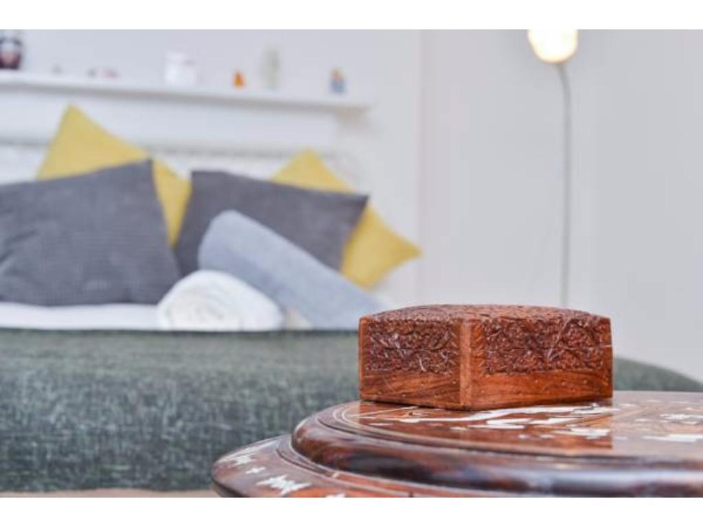 Raspberry Lodge Londra Dış mekan fotoğraf