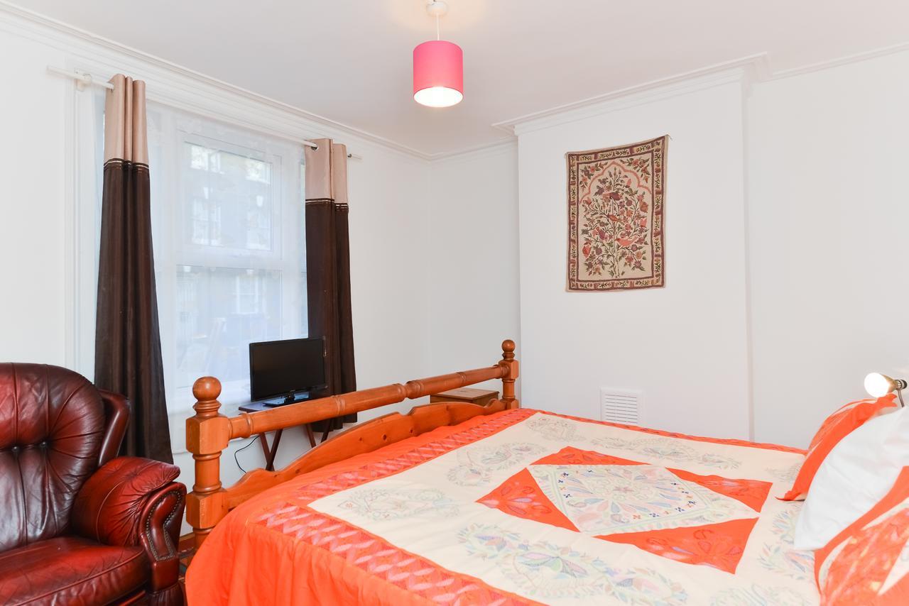 Raspberry Lodge Londra Dış mekan fotoğraf