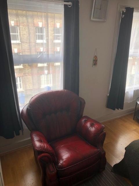 Raspberry Lodge Londra Dış mekan fotoğraf